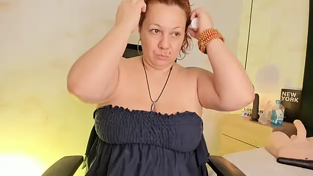 Snapshot of barbara_portman chatting on 09/09/25, 01:38 barbara portman online show from 09/09/25, 01:38