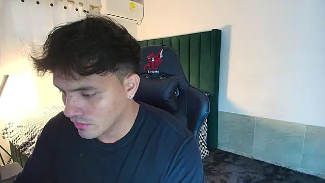 man dur07 online show from 11/29/25, 06:19