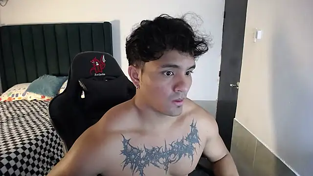 man dur07 online show from 10/15/25, 06:49