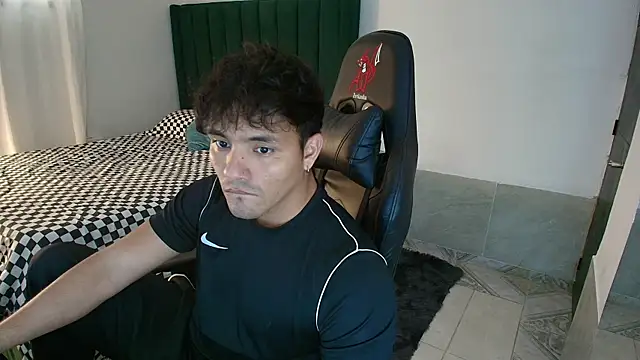 Snapshot of man_dur07 chatting on 06/03/26, 08:24 man dur07 online show from 06/03/26, 08:24