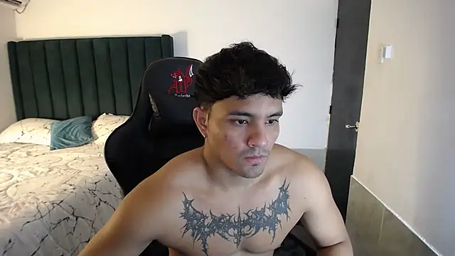 man dur07 online show from 10/28/25, 07:57