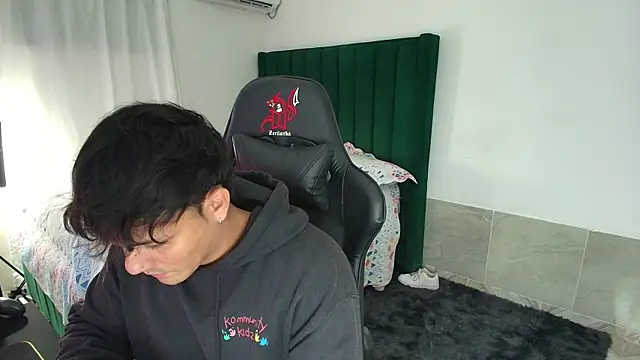 man dur07 online show from 02/28/26, 04:56