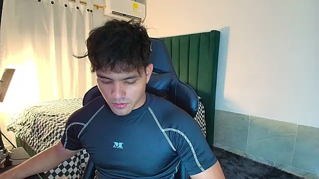 man dur07 online show from 12/14/25, 12:06