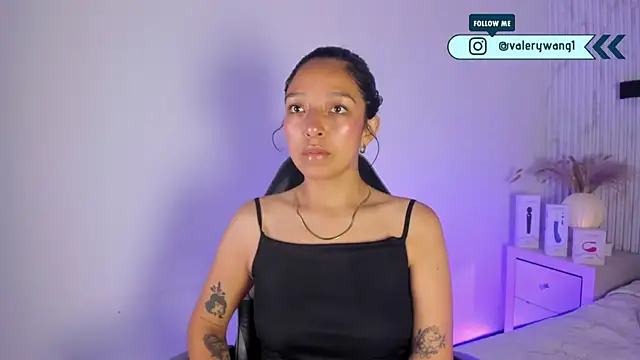 Valery wang online show from 12/19/25, 12:07