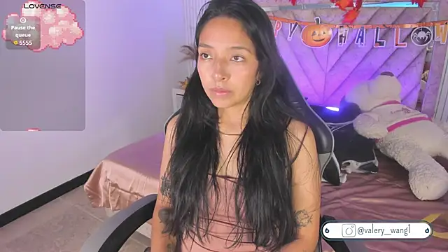 Valery wang online show from 10/29/25, 11:53