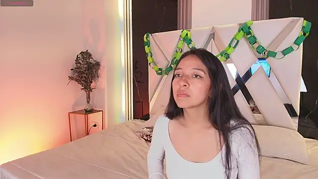 Valery wang online show from 03/18/25, 11:44