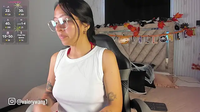 Valery wang online show from 10/16/25, 11:40