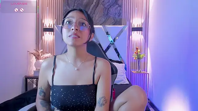 Valery wang online show from 04/10/26, 11:50