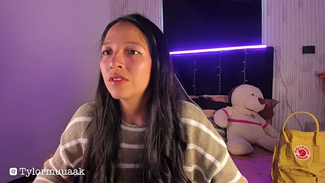 Valery wang online show from 09/22/25, 12:22