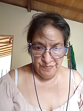 florecita69 online show from 10/12/25, 08:32