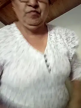 florecita69 online show from 02/17/25, 09:10