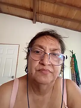 florecita69 online show from 10/24/25, 02:38