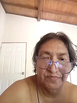 florecita69 online show from 11/10/25, 04:01