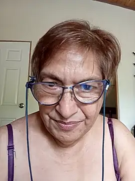 florecita69 online show from 12/19/25, 03:14