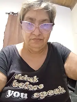 florecita69 online show from 04/22/26, 01:34