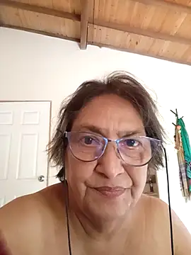 florecita69 online show from 11/05/25, 02:53