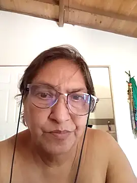 florecita69 online show from 11/12/25, 02:54