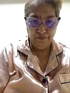 florecita69 online show from 02/26/26, 02:22