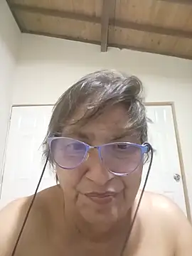 florecita69 online show from 11/08/25, 02:26