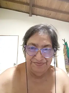 florecita69 online show from 10/16/25, 02:36