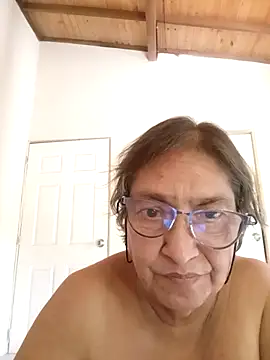 florecita69 online show from 10/23/25, 04:16