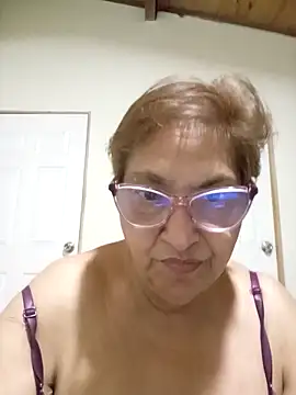 florecita69 online show from 12/19/25, 02:26