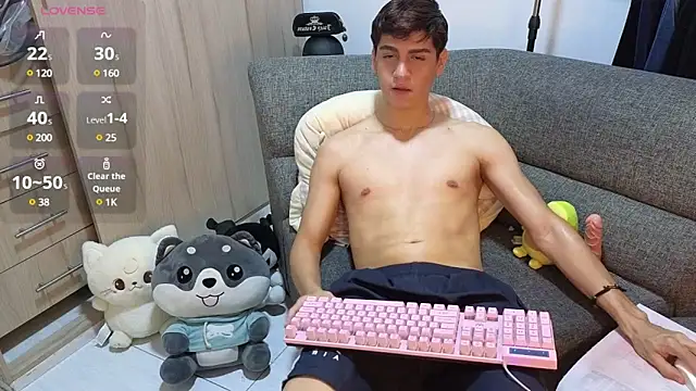 Snapshot of zackary_0 chatting on 12/07/24, 12:46 zackary 0 online show from 12/07/24, 12:46