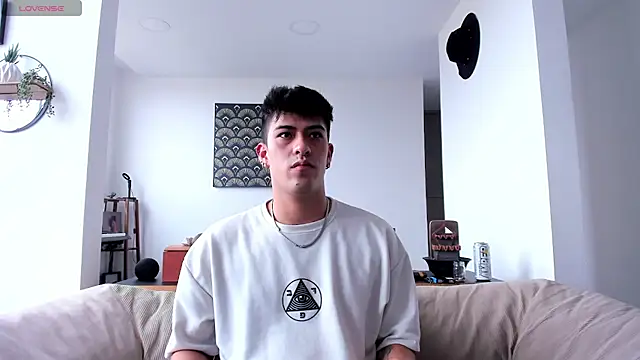 Ryan Clark  online show from 04/17/26, 08:55