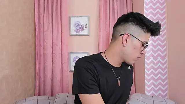 Ryan Clark  online show from 12/16/24, 05:54