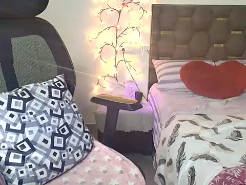 CUTE princess 143 online show from 10/16/25, 12:30