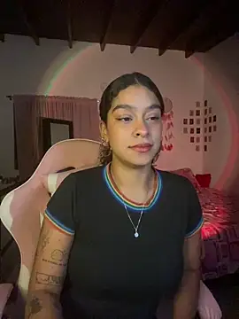 Snapshot of Arteatenea__ chatting on 12/18/25, 03:11 Arteatenea online show from 12/18/25, 03:11