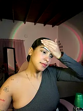 Snapshot of Arteatenea__ chatting on 11/26/25, 03:39 Arteatenea online show from 11/26/25, 03:39