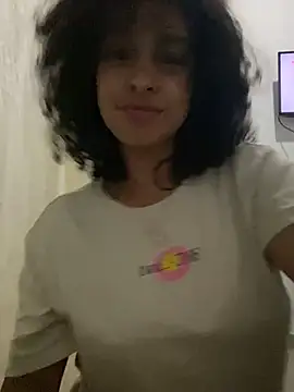 Snapshot of Arteatenea__ chatting on 12/29/24, 06:14 Arteatenea online show from 12/29/24, 06:14