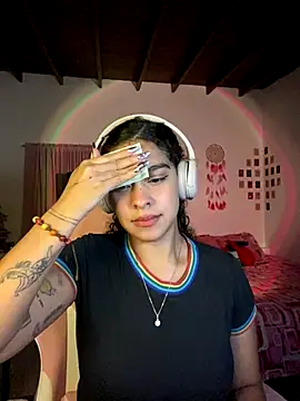 Snapshot of Arteatenea__ chatting on 12/16/25, 05:00 Arteatenea online show from 12/16/25, 05:00