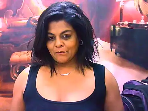 indianCherryPie online show from 05/18/26, 06:23