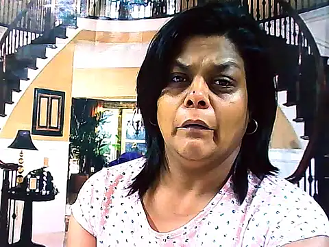 indianCherryPie online show from 10/22/25, 05:40