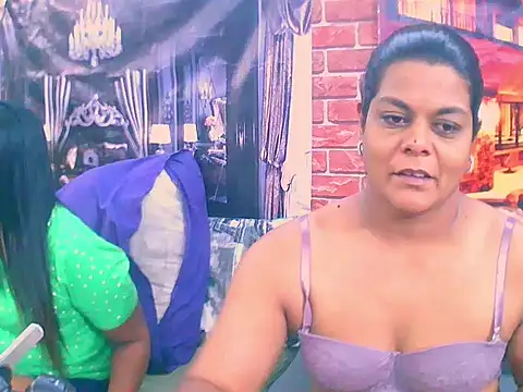 indianCherryPie online show from 10/28/25, 06:40