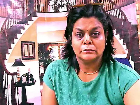 Snapshot of indianCherryPie chatting on 09/19/25, 05:44 indianCherryPie online show from 09/19/25, 05:44