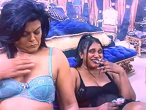 indianCherryPie online show from 11/28/25, 10:04