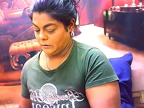 indianCherryPie online show from 05/25/26, 05:18