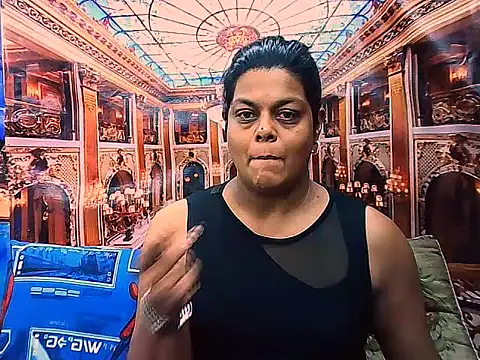 indianCherryPie online show from 11/08/25, 05:33