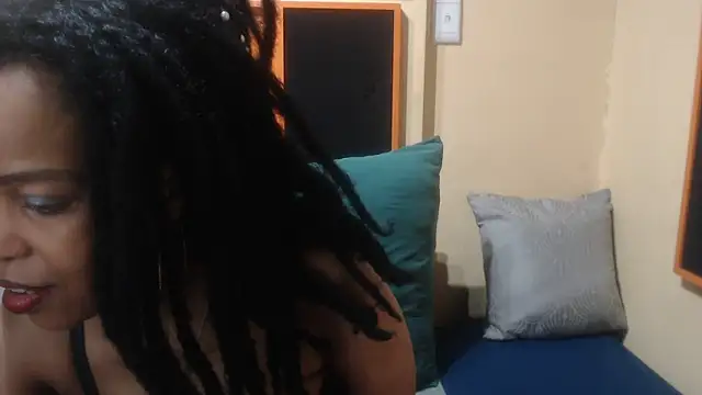 AssSeductress43 online show from 06/02/26, 03:28