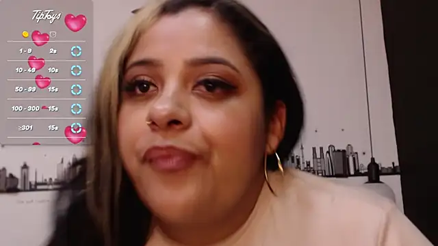 Snapshot of brendamaz chatting on 03/21/25, 12:06 brendamaz online show from 03/21/25, 12:06