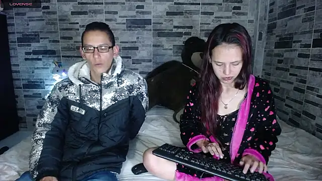 Emili And Paul online show from 12/07/24, 04:04