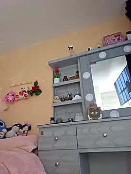 Snapshot of Selena_blake chatting on 12/18/25, 09:51 Selena blake online show from 12/18/25, 09:51