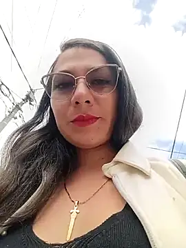 Snapshot of VALERY-03_ chatting on 05/05/26, 02:31 VALERY-03 online show from 05/05/26, 02:31
