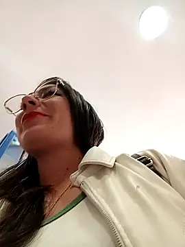 Snapshot of VALERY-03_ chatting on 05/08/26, 04:55 VALERY-03 online show from 05/08/26, 04:55