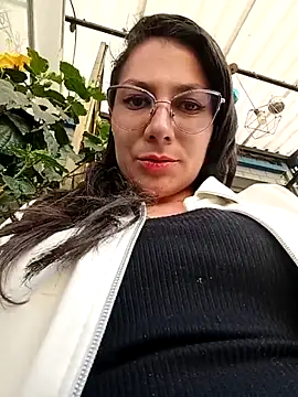 Snapshot of VALERY-03_ chatting on 04/30/26, 08:57 VALERY-03 online show from 04/30/26, 08:57