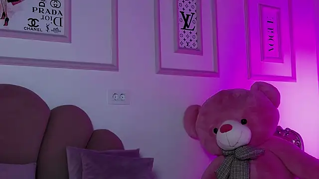 Abby  White online show from 10/12/25, 04:08