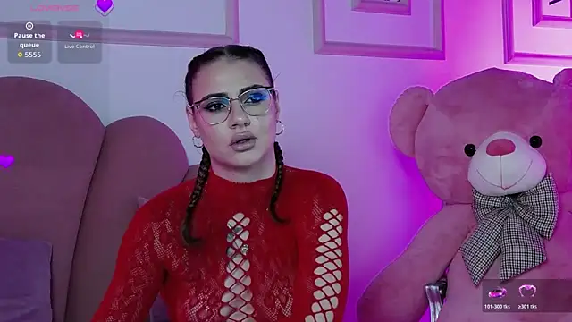 Abby  White online show from 10/26/25, 04:51